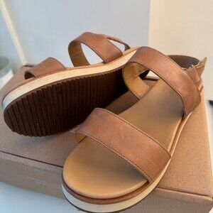 Nisolo Go-To Flatform Sandal, Almond - Size 7.5